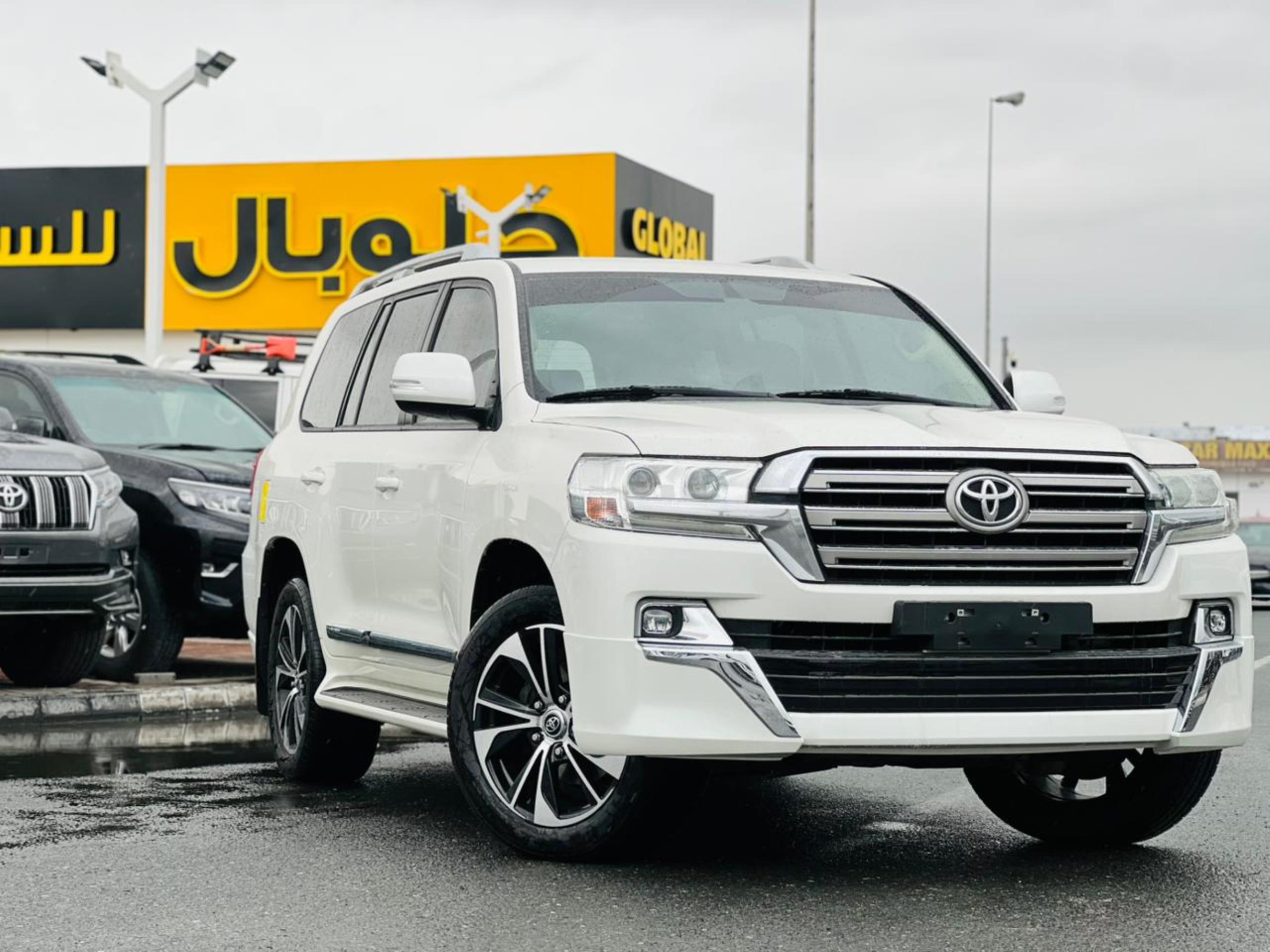 TOYOTA LAND CRUISER  2019